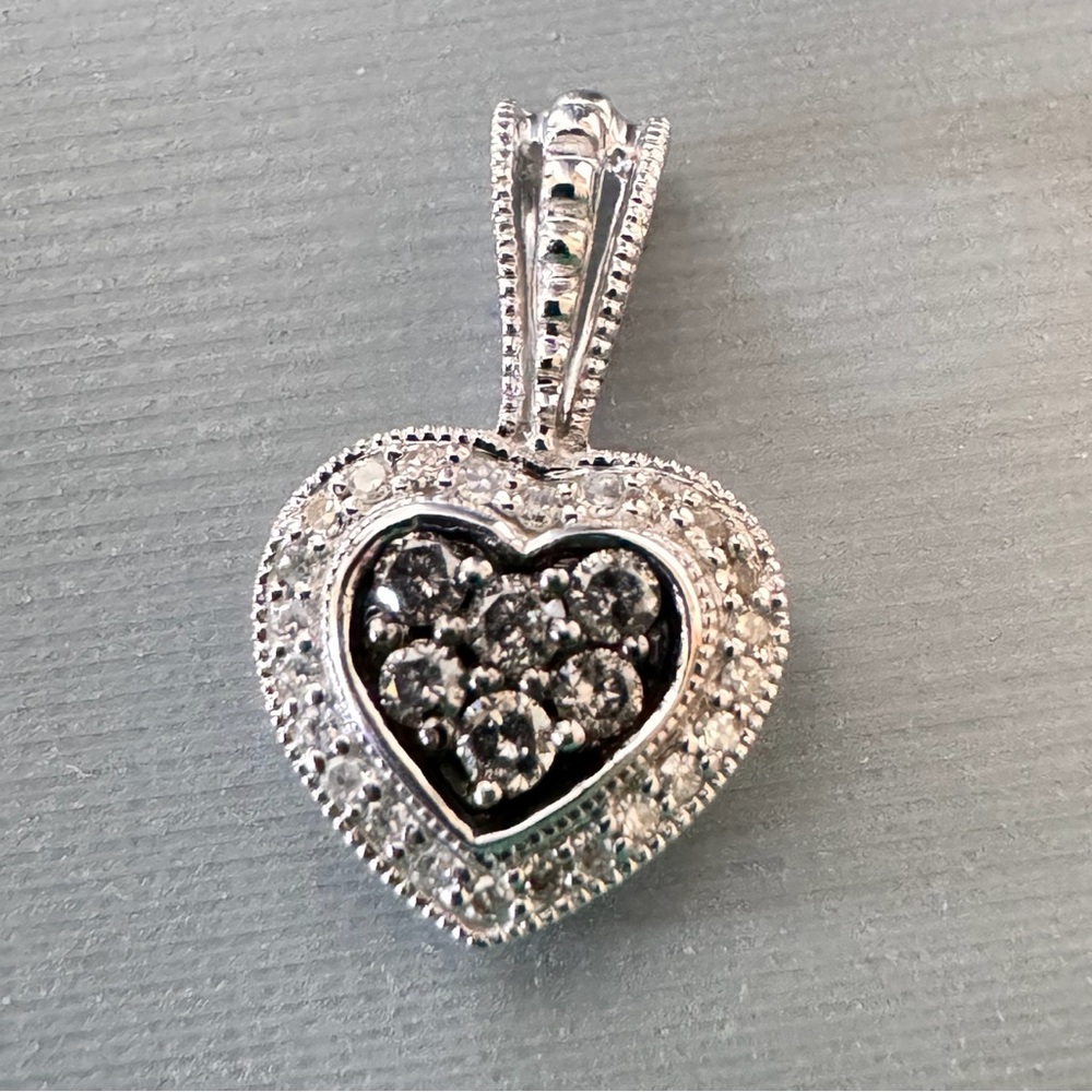 NEW - JDI 10K White Gold Heart Pendant Diamonds Pendant Black Rhodium 1.35 Grams
